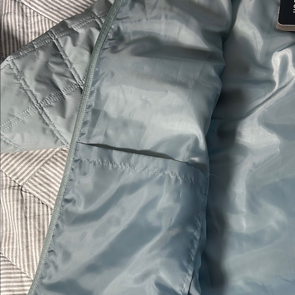 Bass Outdoor Women's Spring Quilted Jacket - Picture 8 of 12